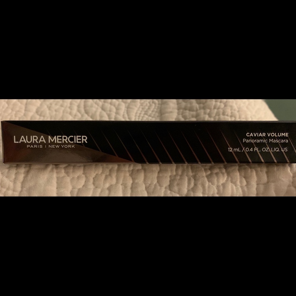 Laura Mercier Caviar Volume Panoramic Mascara